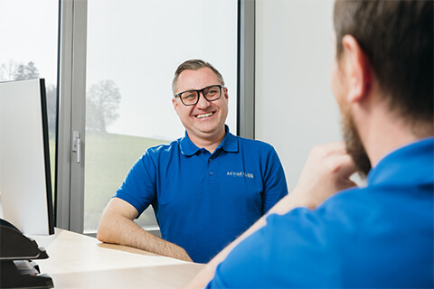 Mitarbeiter im Gespräch